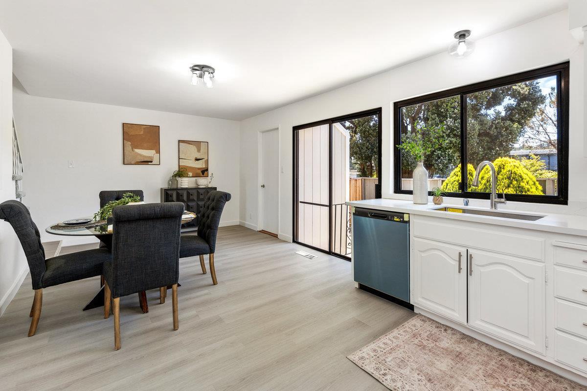 Detail Gallery Image 13 of 34 For 2449 Unwin Ct, South San Francisco,  CA 94080 - 4 Beds | 2/1 Baths