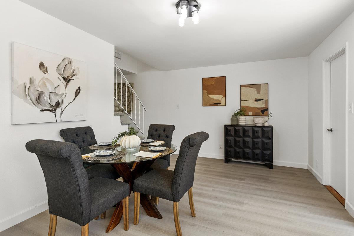 Detail Gallery Image 14 of 34 For 2449 Unwin Ct, South San Francisco,  CA 94080 - 4 Beds | 2/1 Baths