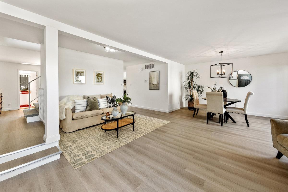 Detail Gallery Image 4 of 34 For 2449 Unwin Ct, South San Francisco,  CA 94080 - 4 Beds | 2/1 Baths