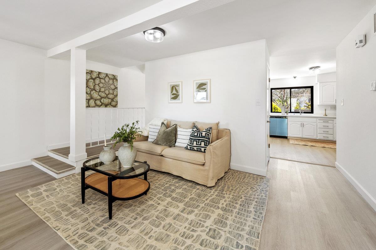 Detail Gallery Image 5 of 34 For 2449 Unwin Ct, South San Francisco,  CA 94080 - 4 Beds | 2/1 Baths