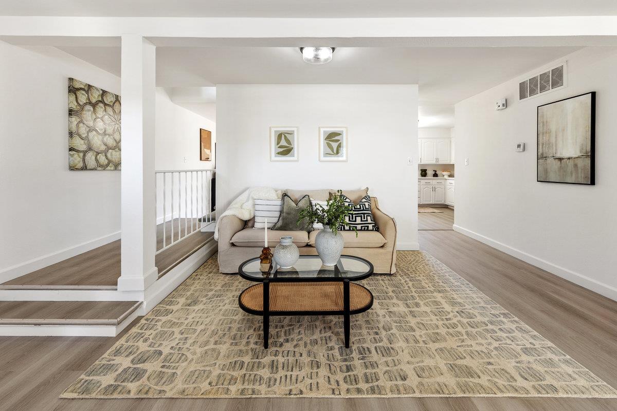 Detail Gallery Image 6 of 34 For 2449 Unwin Ct, South San Francisco,  CA 94080 - 4 Beds | 2/1 Baths