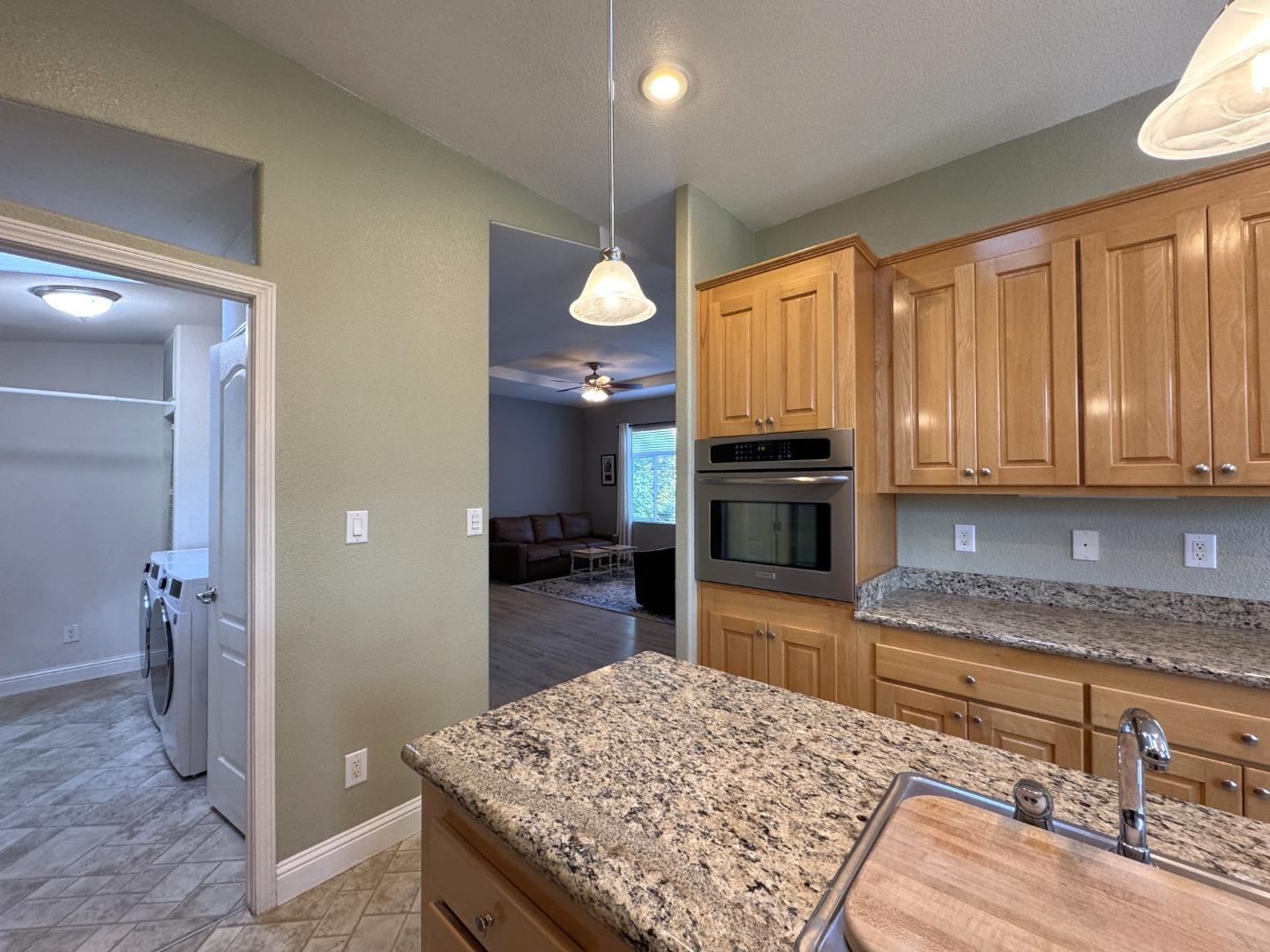 Detail Gallery Image 11 of 30 For 69 Creekside Dr #69,  Half Moon Bay,  CA 94019 - 3 Beds | 2 Baths