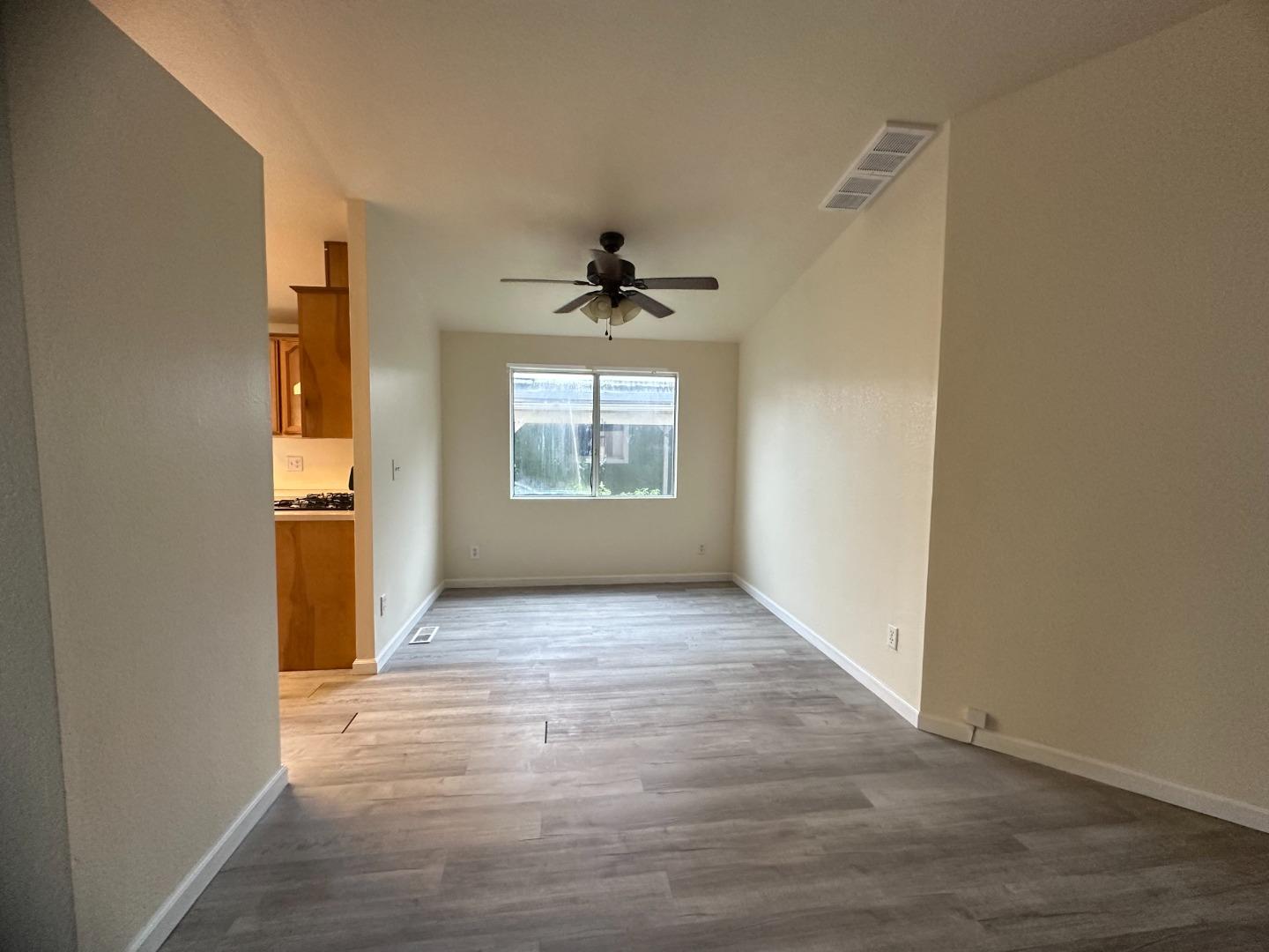 Detail Gallery Image 3 of 19 For 60 Rancho Dr #60,  Sonoma,  CA 95476 - 3 Beds | 2 Baths