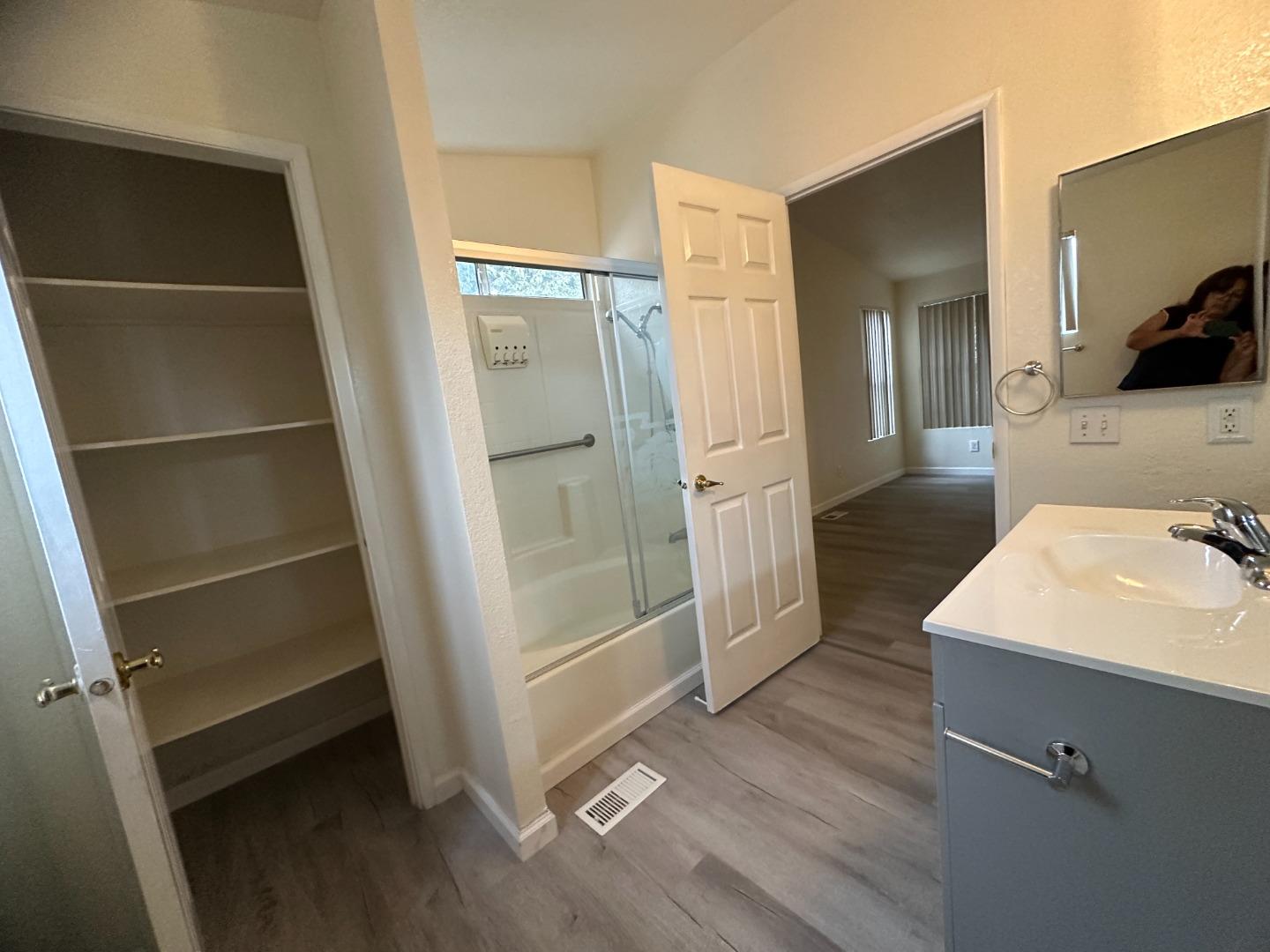 Detail Gallery Image 7 of 19 For 60 Rancho Dr #60,  Sonoma,  CA 95476 - 3 Beds | 2 Baths