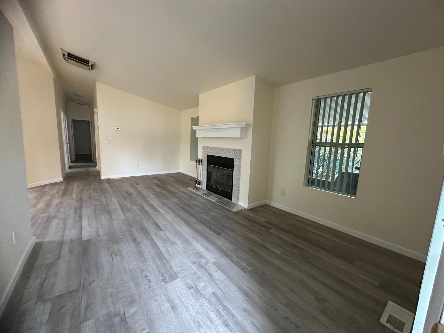 Detail Gallery Image 8 of 19 For 60 Rancho Dr #60,  Sonoma,  CA 95476 - 3 Beds | 2 Baths