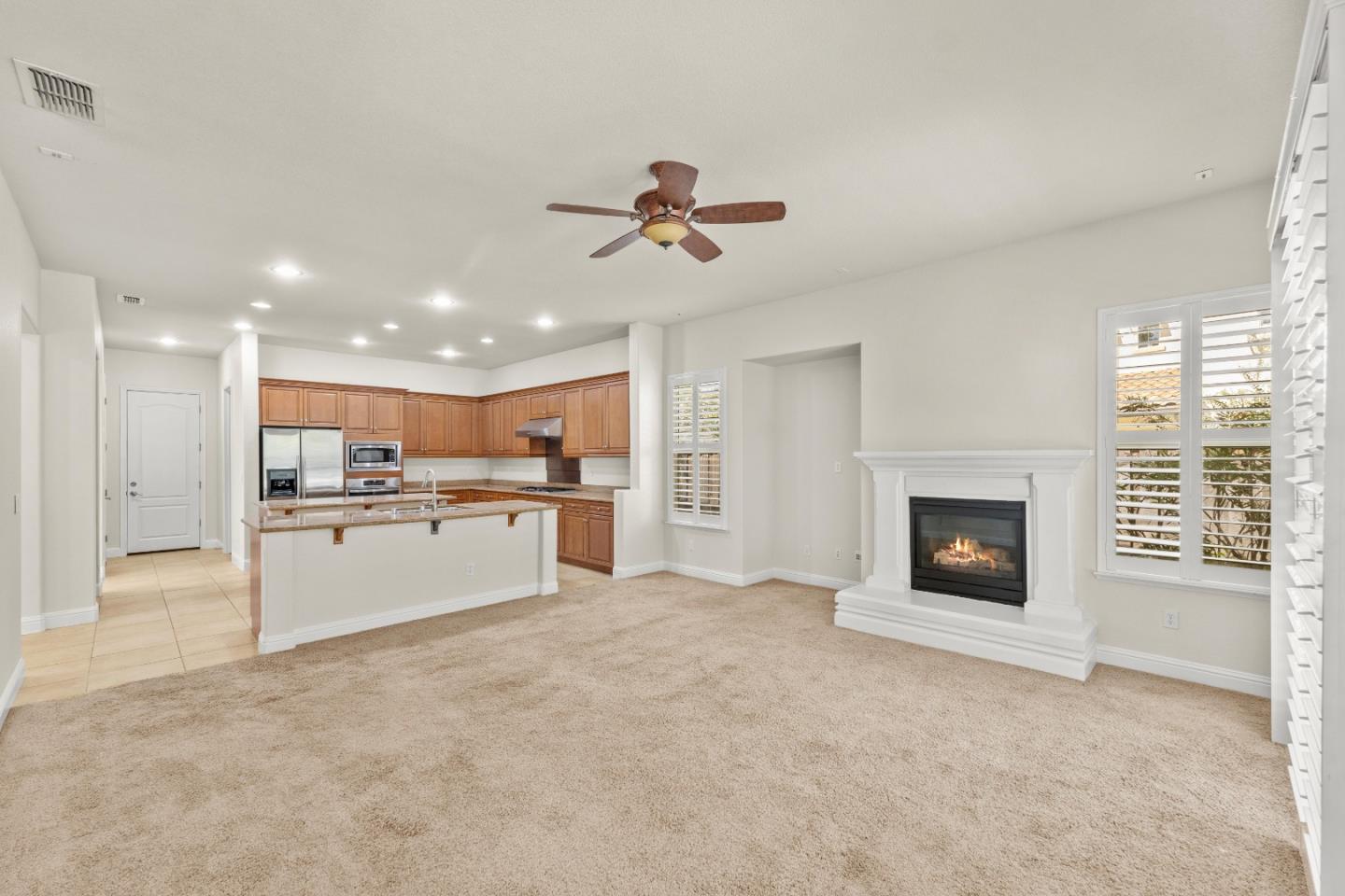 Detail Gallery Image 14 of 69 For 9555 Pinehurst Dr, Roseville,  CA 95747 - 5 Beds | 3/1 Baths