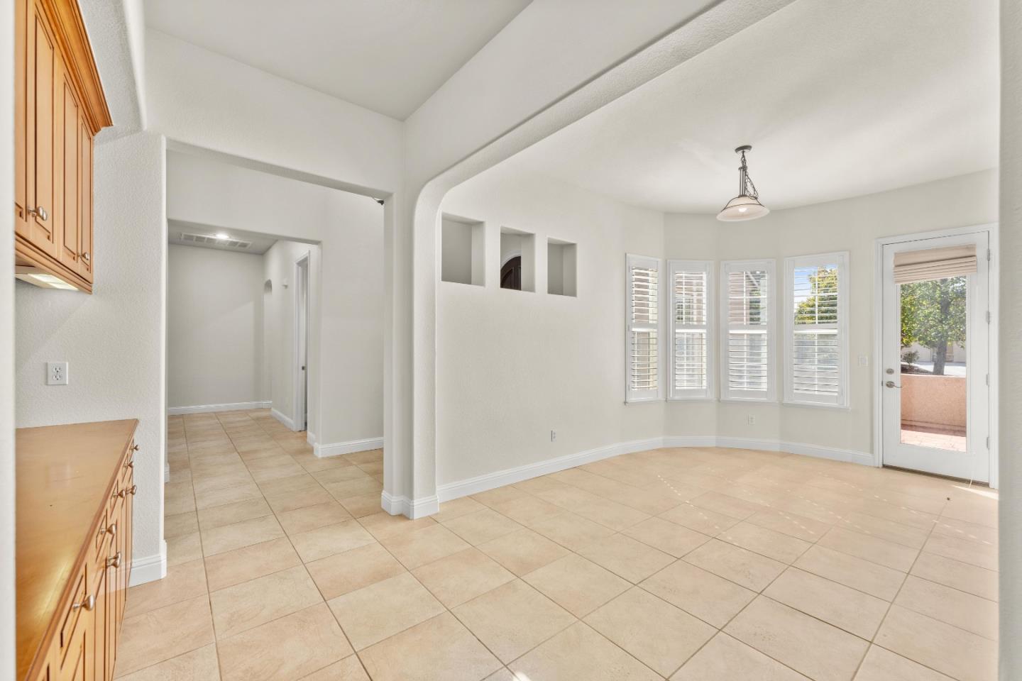 Detail Gallery Image 35 of 69 For 9555 Pinehurst Dr, Roseville,  CA 95747 - 5 Beds | 3/1 Baths