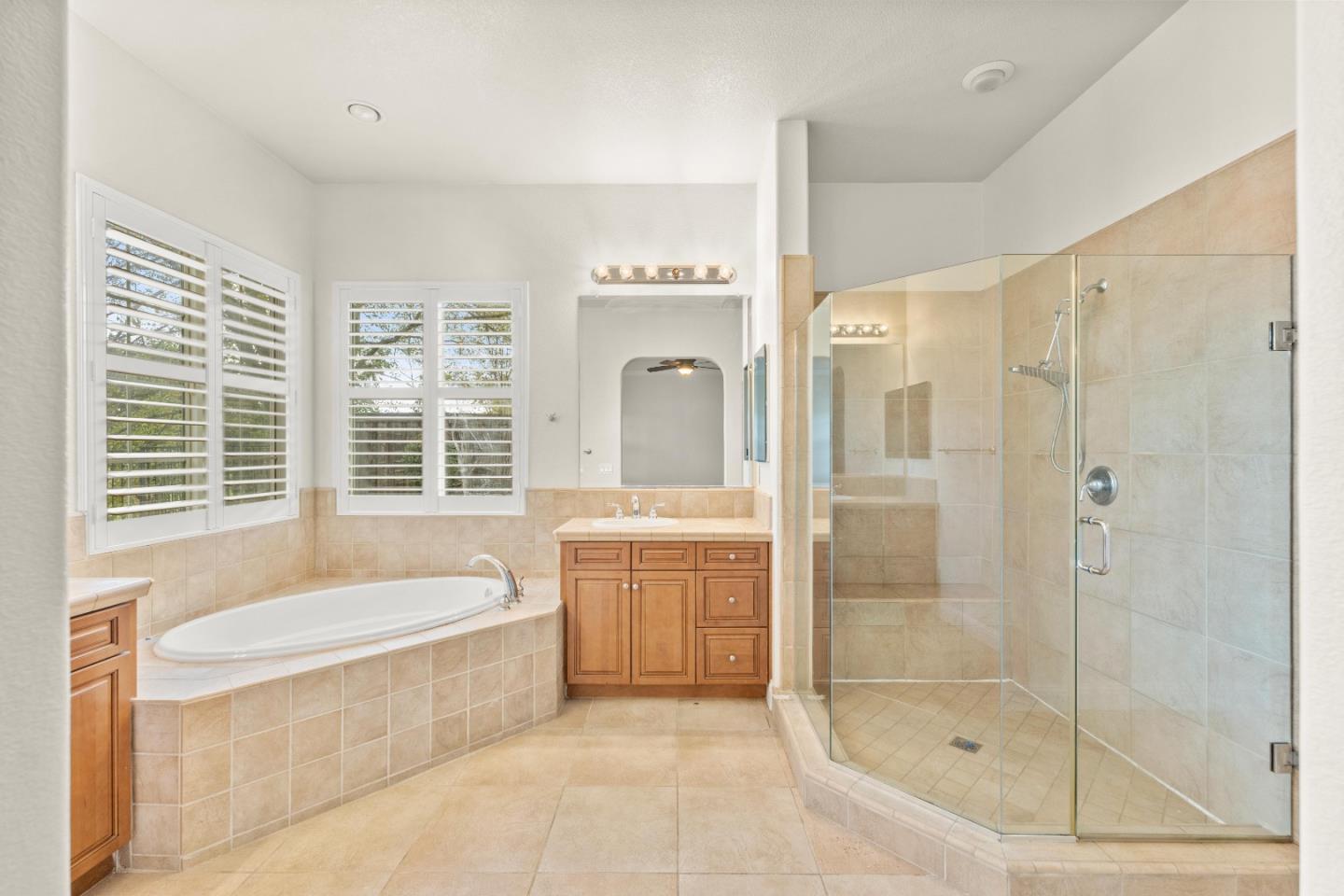 Detail Gallery Image 40 of 69 For 9555 Pinehurst Dr, Roseville,  CA 95747 - 5 Beds | 3/1 Baths