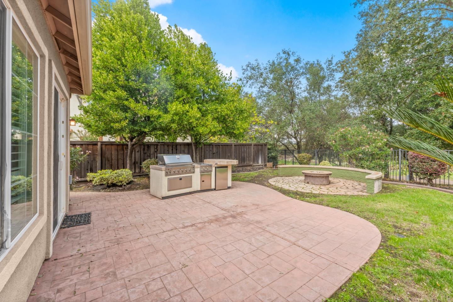 Detail Gallery Image 50 of 69 For 9555 Pinehurst Dr, Roseville,  CA 95747 - 5 Beds | 3/1 Baths