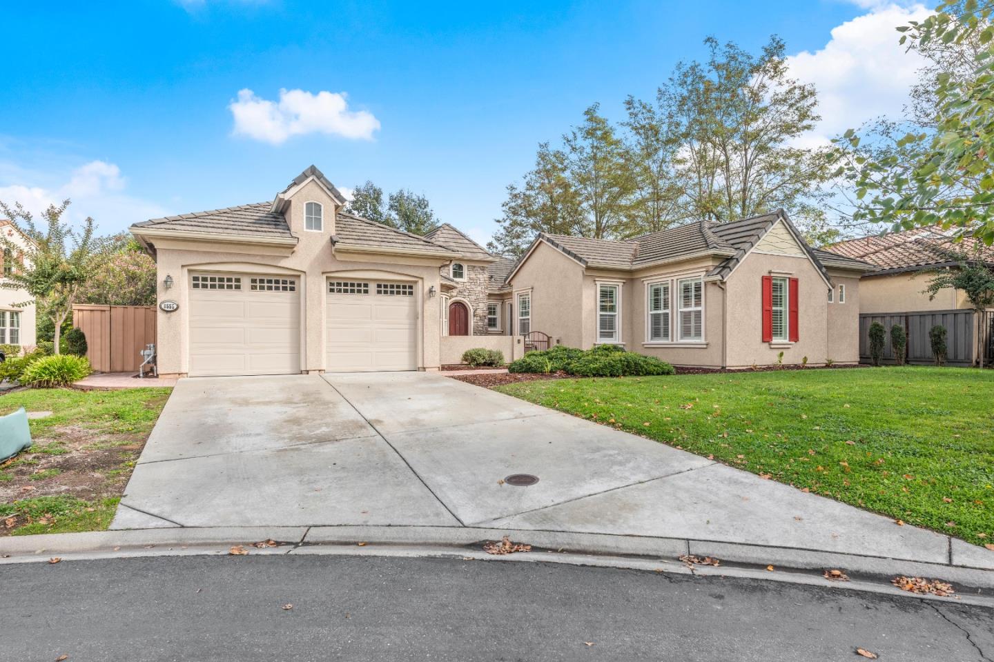 Detail Gallery Image 52 of 69 For 9555 Pinehurst Dr, Roseville,  CA 95747 - 5 Beds | 3/1 Baths