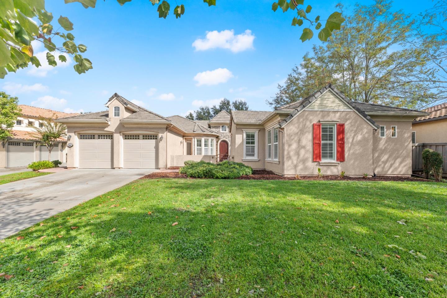 Detail Gallery Image 53 of 69 For 9555 Pinehurst Dr, Roseville,  CA 95747 - 5 Beds | 3/1 Baths