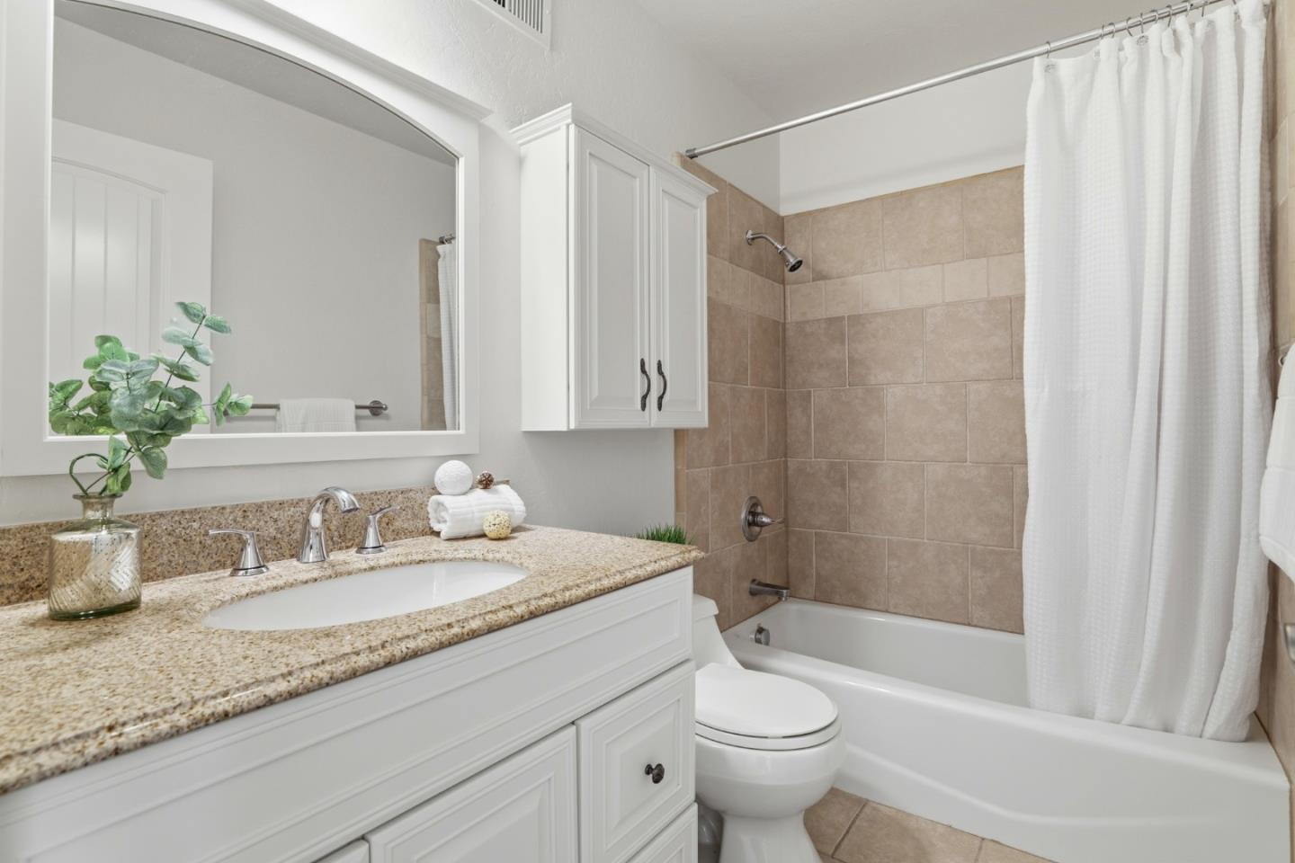 Detail Gallery Image 30 of 38 For 215 Elm Wood Ct, Los Gatos,  CA 95032 - 3 Beds | 2/1 Baths