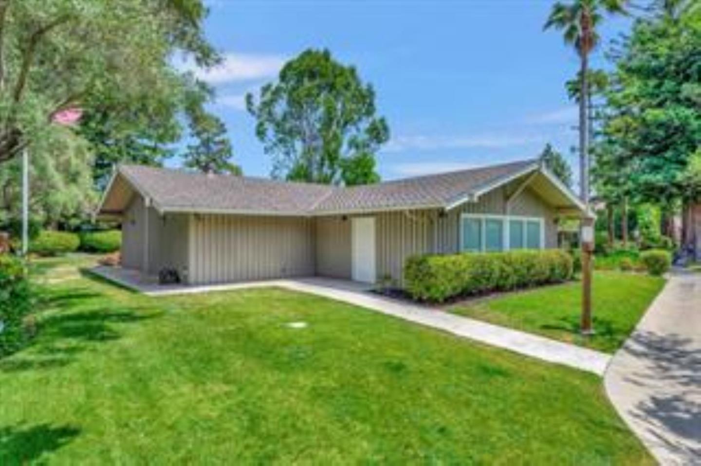 Detail Gallery Image 36 of 38 For 215 Elm Wood Ct, Los Gatos,  CA 95032 - 3 Beds | 2/1 Baths