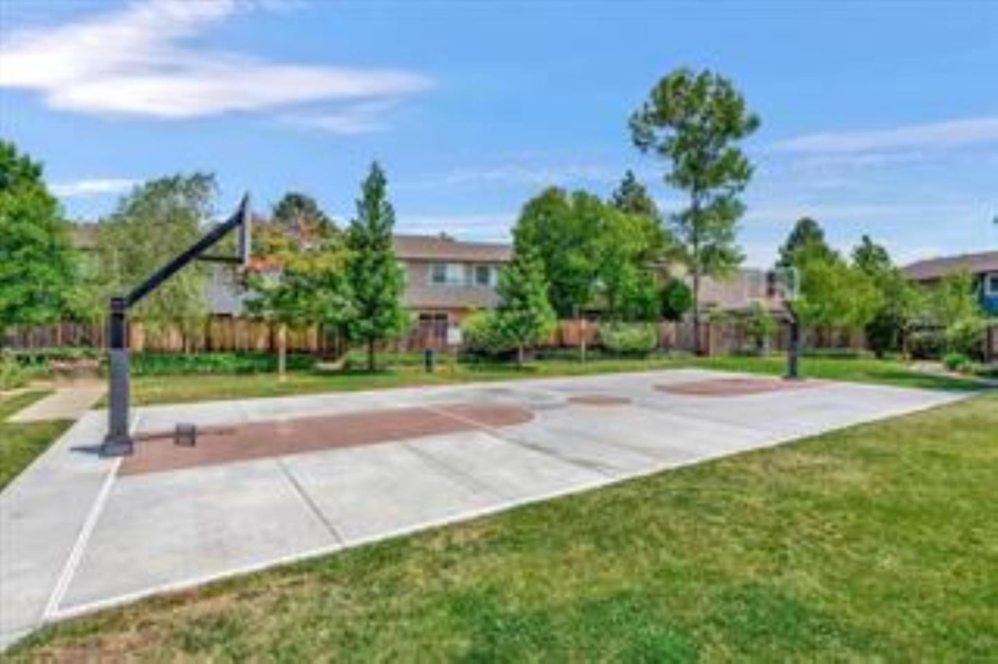 Detail Gallery Image 37 of 38 For 215 Elm Wood Ct, Los Gatos,  CA 95032 - 3 Beds | 2/1 Baths