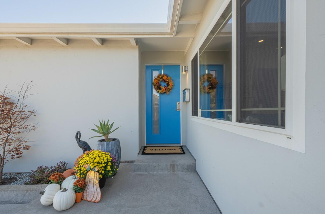 Detail Gallery Image 4 of 35 For 1388 Boles Ct, Seaside,  CA 93955 - 3 Beds | 2 Baths