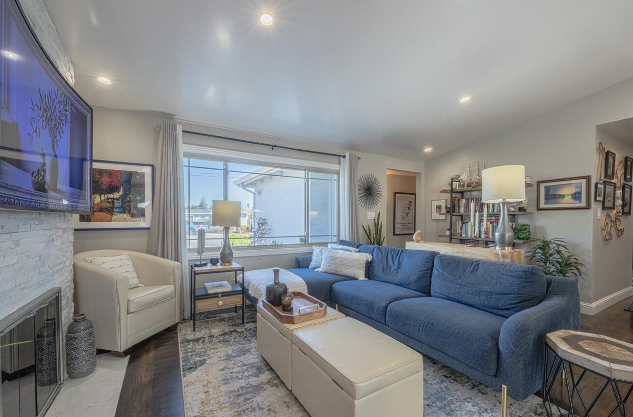 Detail Gallery Image 7 of 35 For 1388 Boles Ct, Seaside,  CA 93955 - 3 Beds | 2 Baths