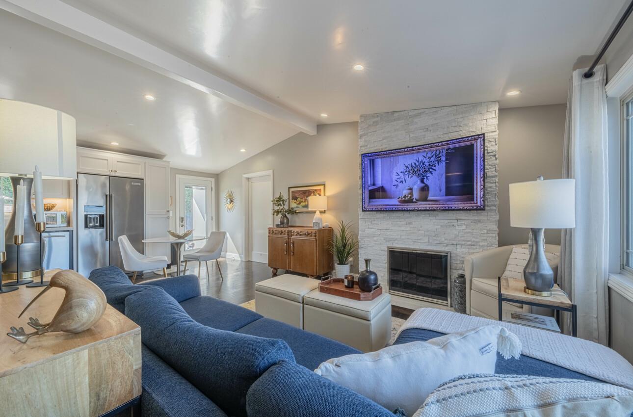 Detail Gallery Image 8 of 35 For 1388 Boles Ct, Seaside,  CA 93955 - 3 Beds | 2 Baths