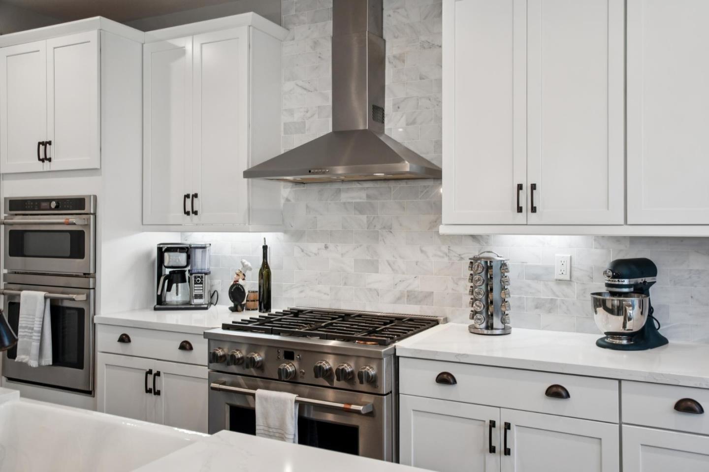 Detail Gallery Image 10 of 57 For 95 Jagla St, Cotati,  CA 94931 - 4 Beds | 4 Baths