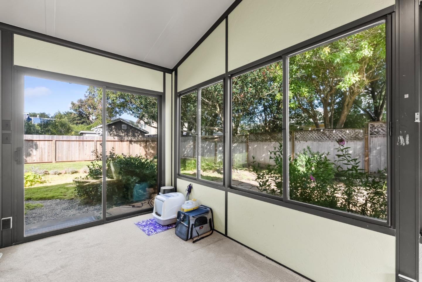 Detail Gallery Image 12 of 34 For 414 Vermont Ave, Moss Beach,  CA 94038 - 3 Beds | 2 Baths