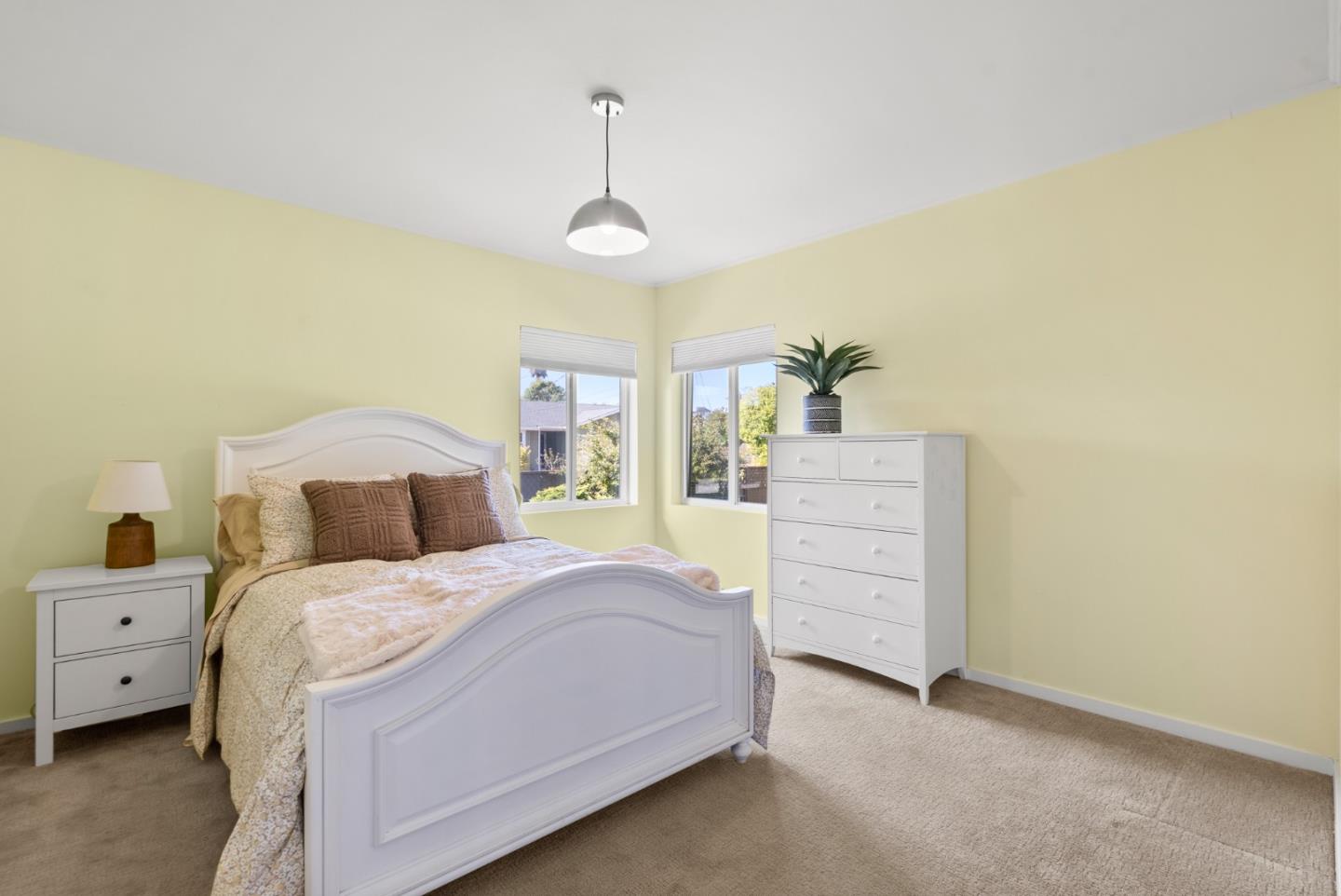 Detail Gallery Image 15 of 34 For 414 Vermont Ave, Moss Beach,  CA 94038 - 3 Beds | 2 Baths