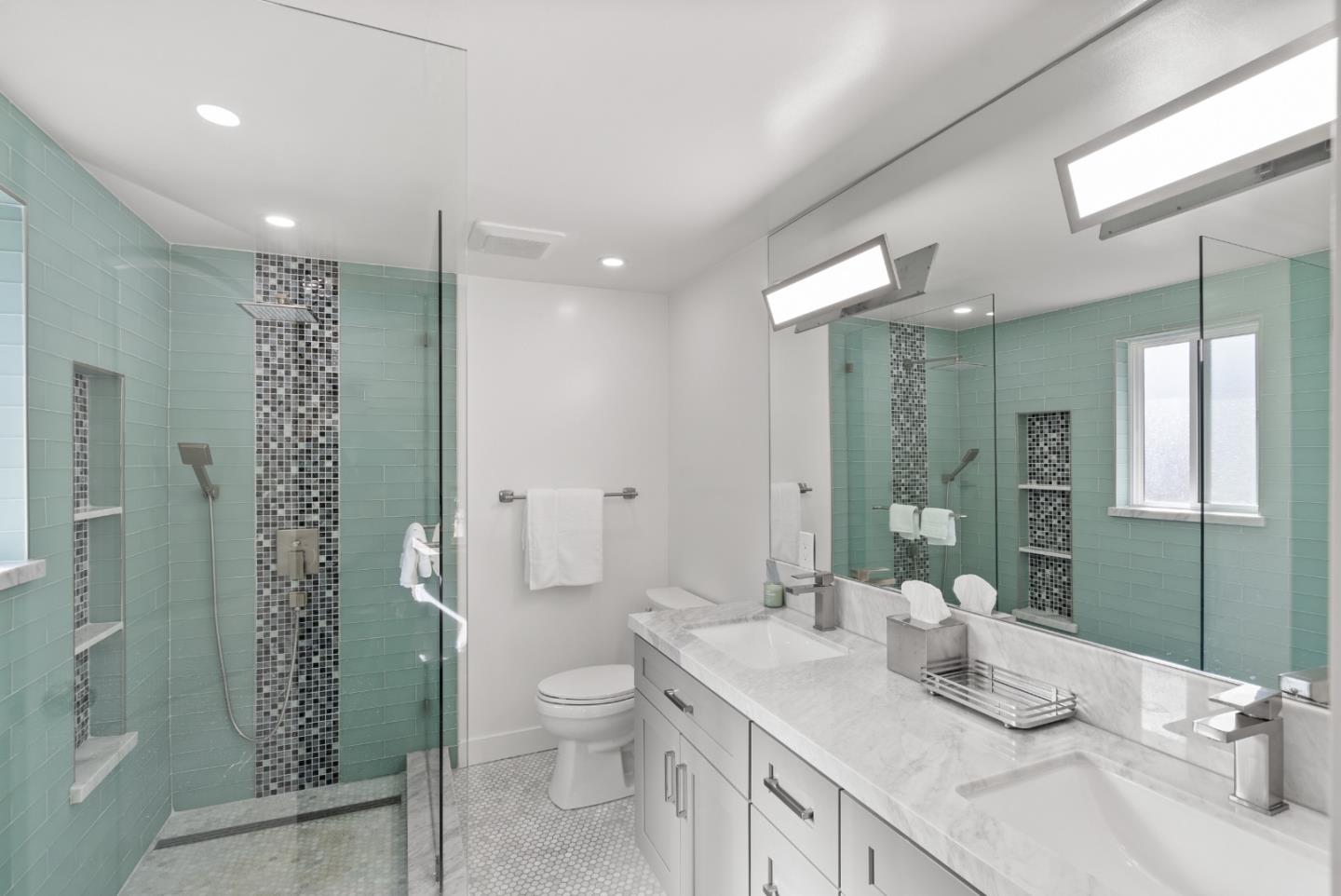 Detail Gallery Image 20 of 34 For 414 Vermont Ave, Moss Beach,  CA 94038 - 3 Beds | 2 Baths