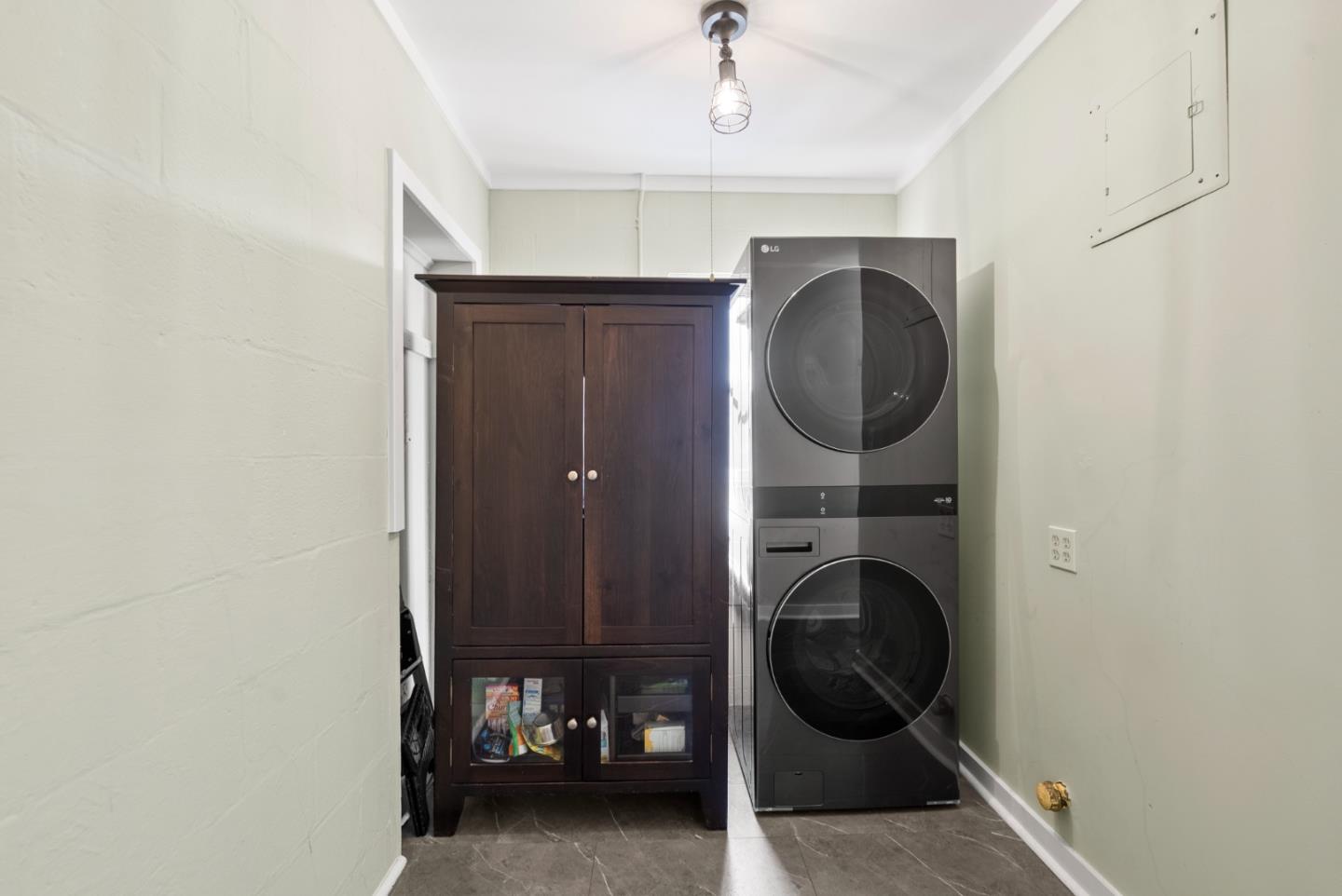 Detail Gallery Image 23 of 34 For 414 Vermont Ave, Moss Beach,  CA 94038 - 3 Beds | 2 Baths