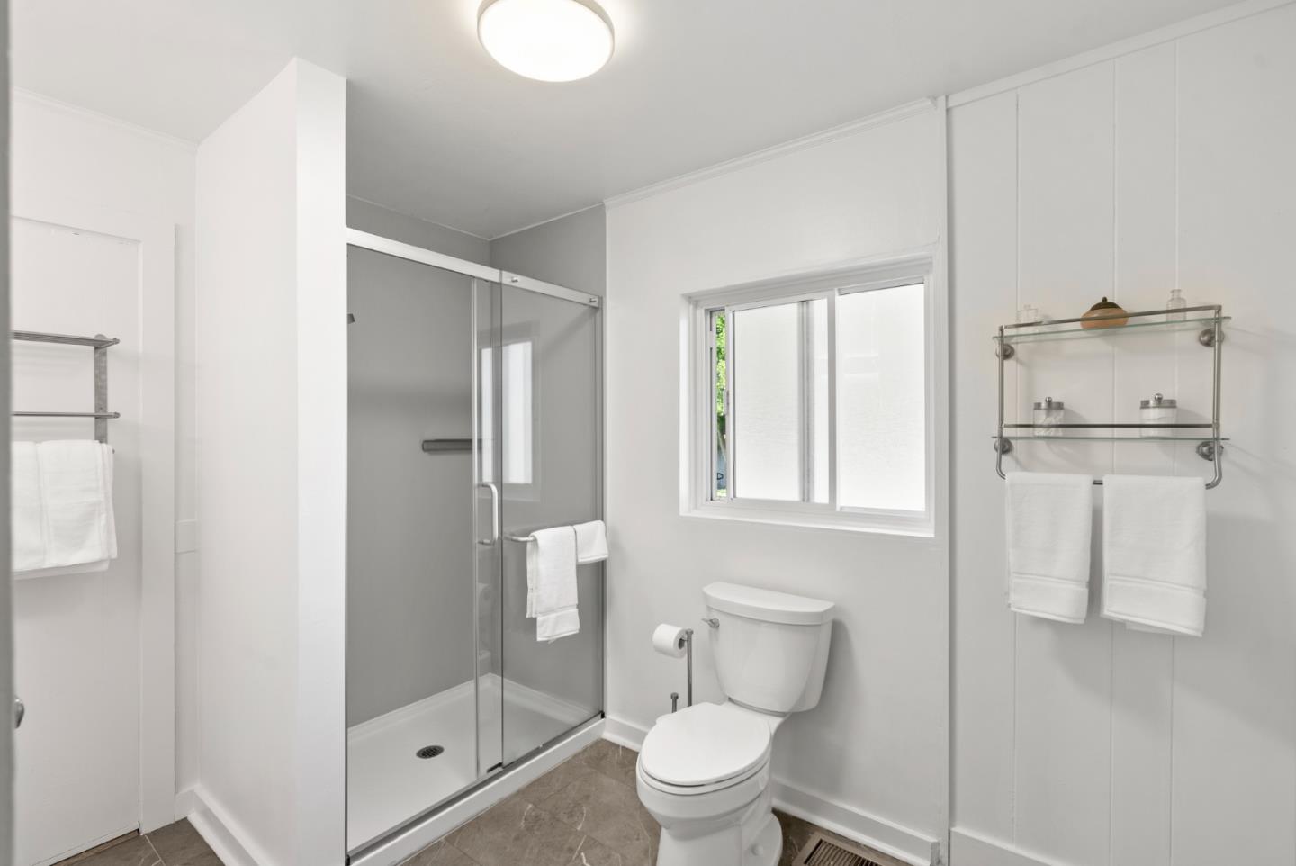 Detail Gallery Image 24 of 34 For 414 Vermont Ave, Moss Beach,  CA 94038 - 3 Beds | 2 Baths