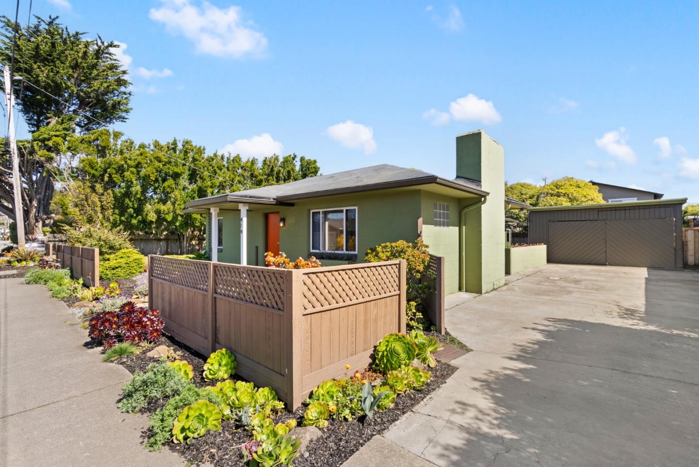 Detail Gallery Image 26 of 34 For 414 Vermont Ave, Moss Beach,  CA 94038 - 3 Beds | 2 Baths