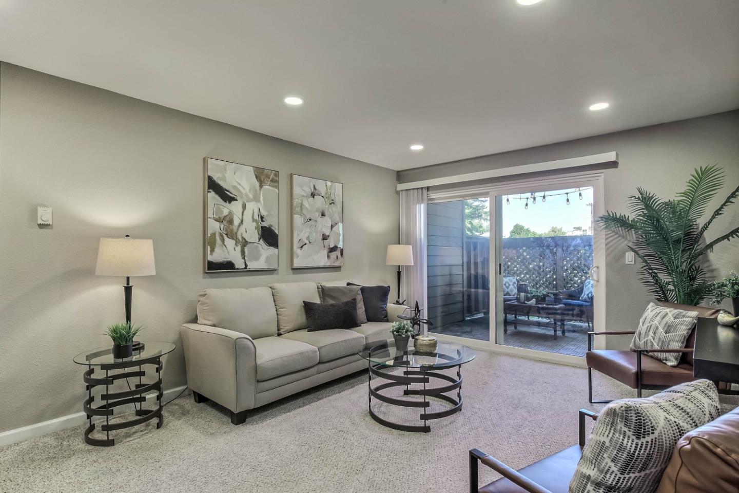 Detail Gallery Image 4 of 23 For 744 Teatree Ct, San Jose,  CA 95128 - 2 Beds | 2 Baths