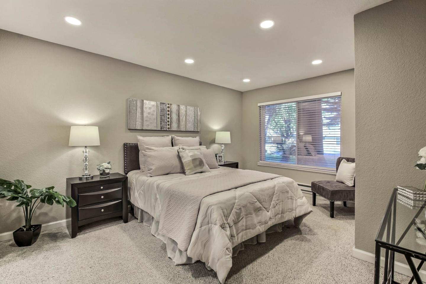 Detail Gallery Image 9 of 23 For 744 Teatree Ct, San Jose,  CA 95128 - 2 Beds | 2 Baths