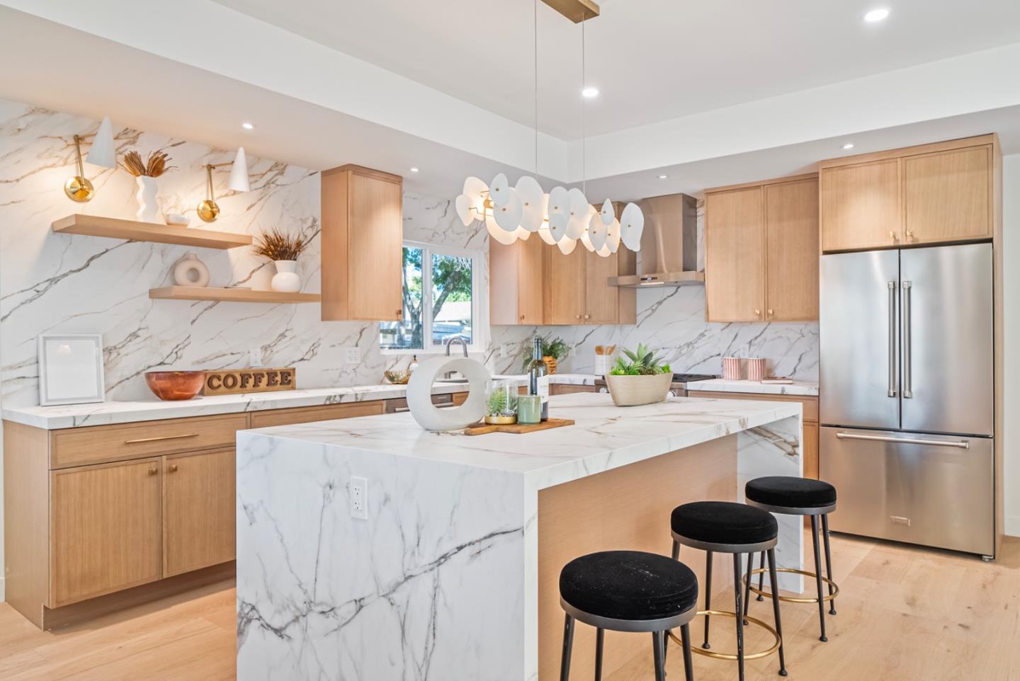 Detail Gallery Image 9 of 43 For 4599 Tilbury Dr, San Jose,  CA 95130 - 4 Beds | 3 Baths