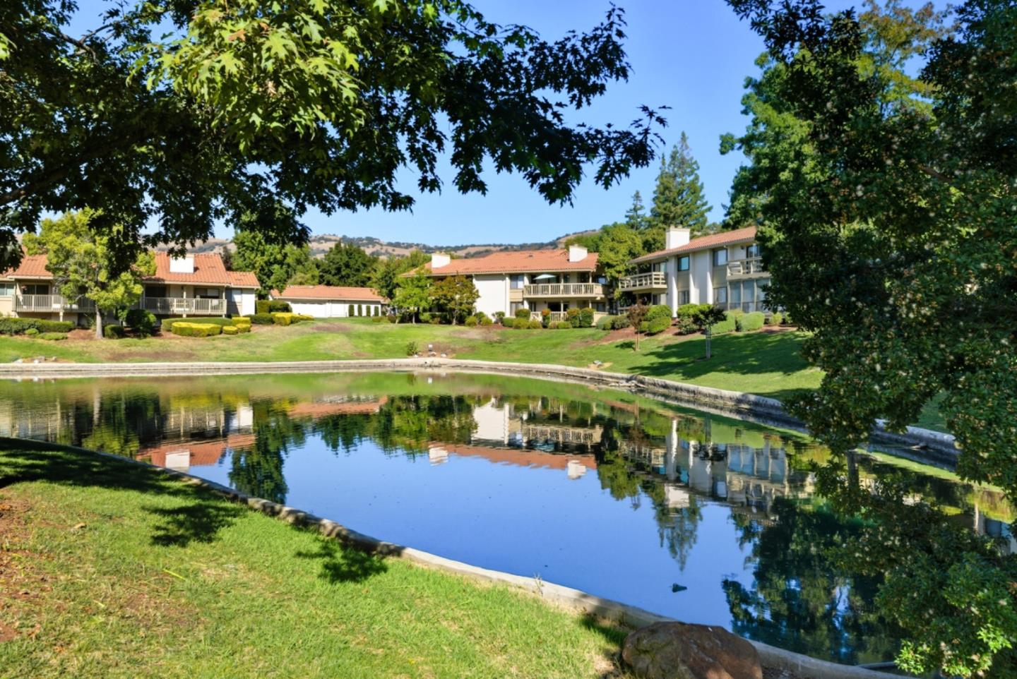 Detail Gallery Image 33 of 34 For 8423 Chenin Blanc Ln, San Jose,  CA 95135 - 3 Beds | 2 Baths