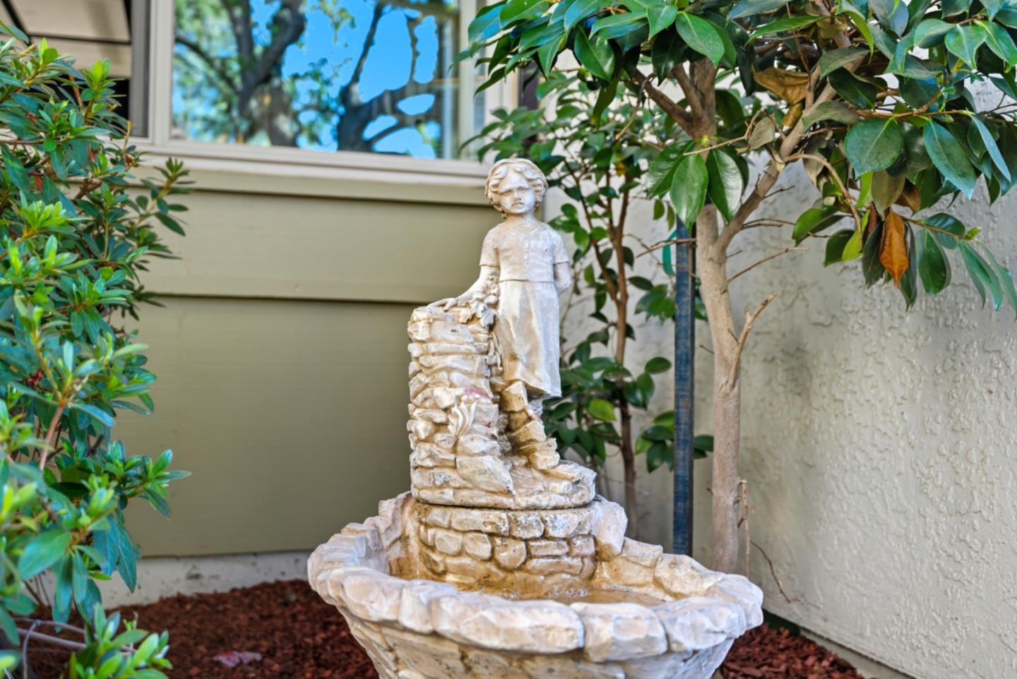 Detail Gallery Image 5 of 34 For 8423 Chenin Blanc Ln, San Jose,  CA 95135 - 3 Beds | 2 Baths