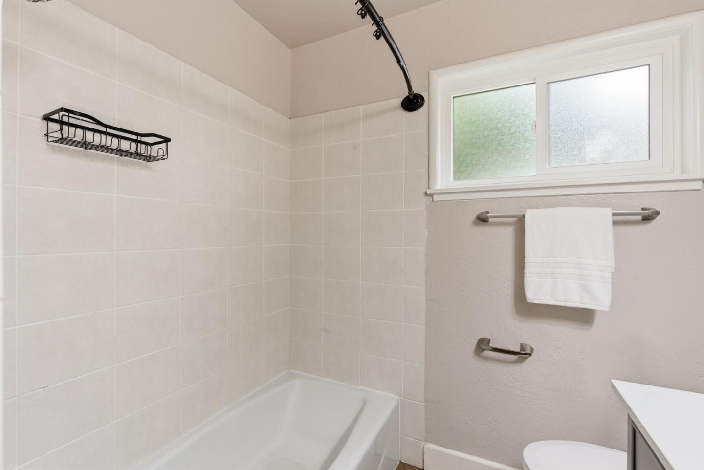 Detail Gallery Image 44 of 58 For 3991 Mulberry Dr, Concord,  CA 94519 - 3 Beds | 2 Baths