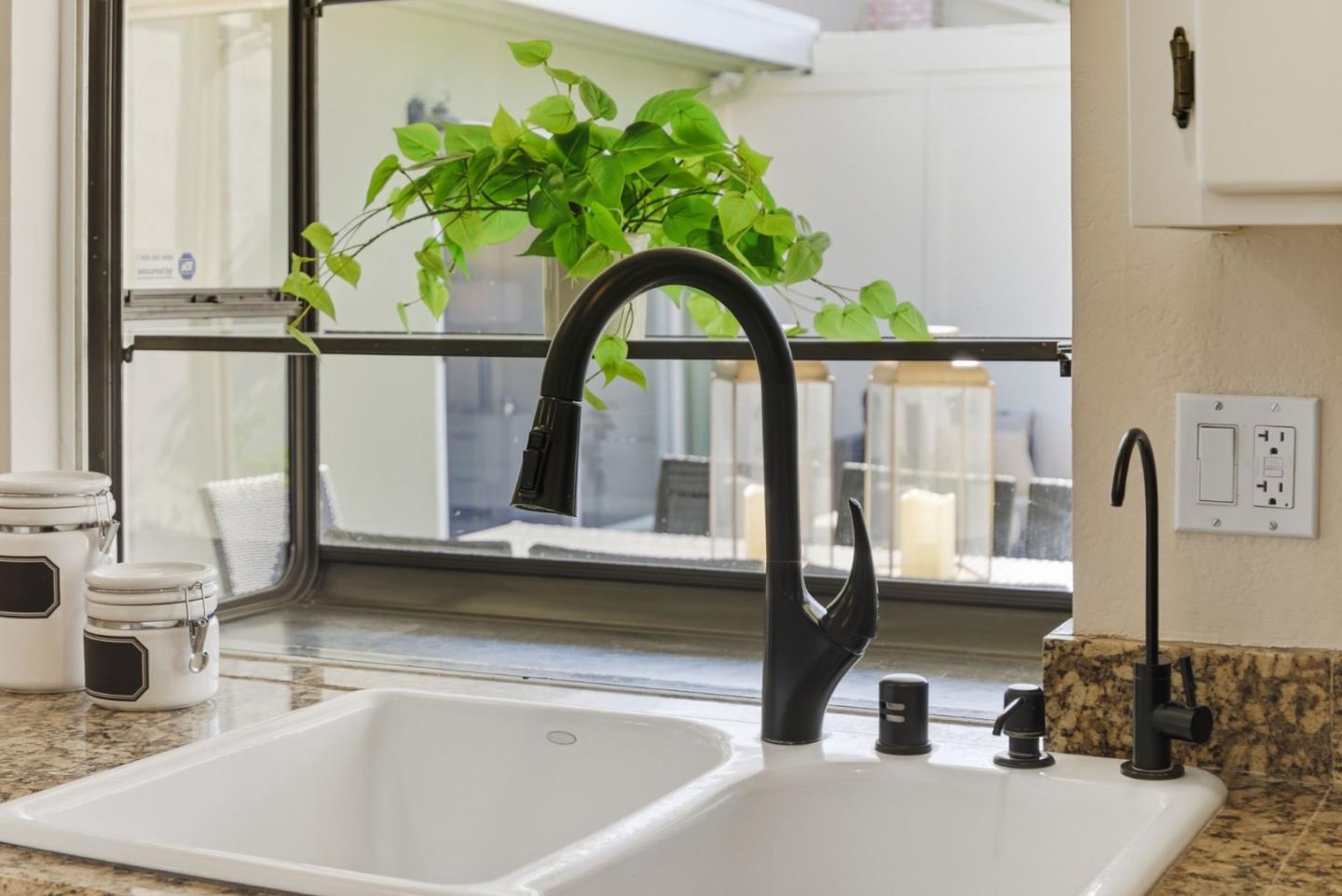 Detail Gallery Image 17 of 43 For 3891 Marfrance Dr, San Jose,  CA 95121 - 2 Beds | 2 Baths