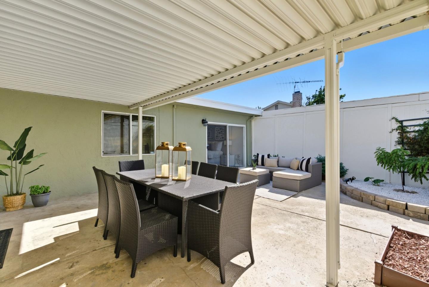 Detail Gallery Image 19 of 43 For 3891 Marfrance Dr, San Jose,  CA 95121 - 2 Beds | 2 Baths