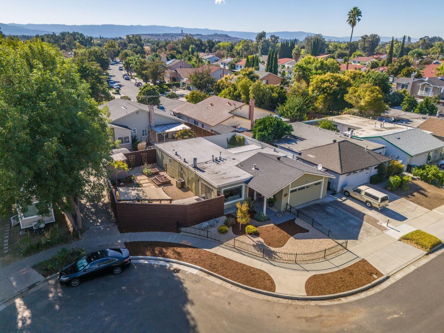 Detail Gallery Image 36 of 43 For 3891 Marfrance Dr, San Jose,  CA 95121 - 2 Beds | 2 Baths