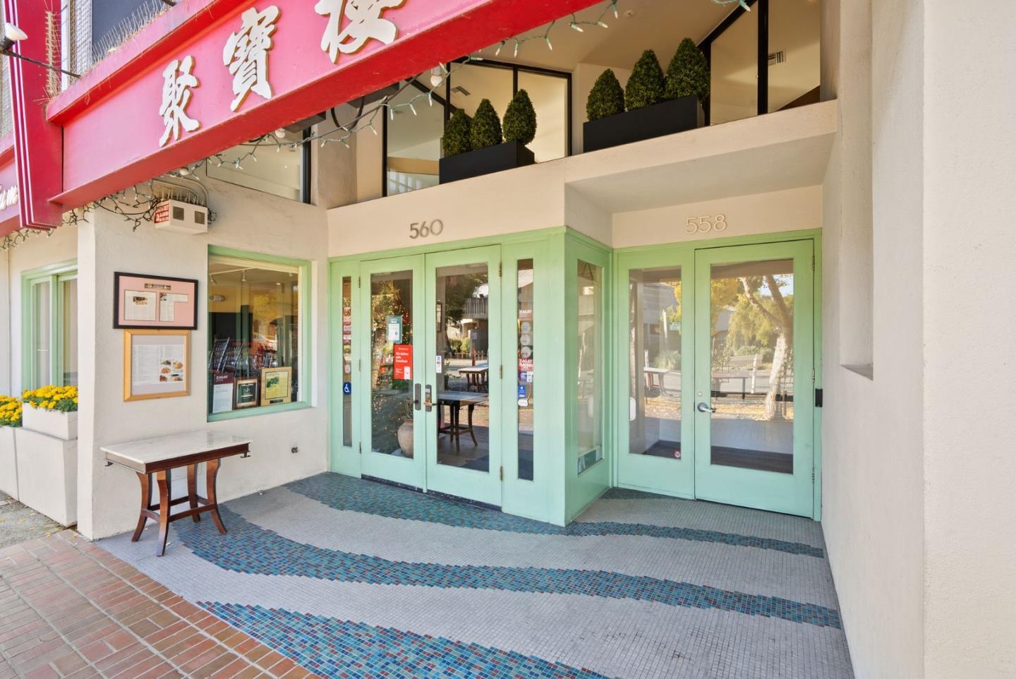 Detail Gallery Image 4 of 53 For 558-560 Waverley St, Palo Alto,  CA 94301 - – Beds | – Baths