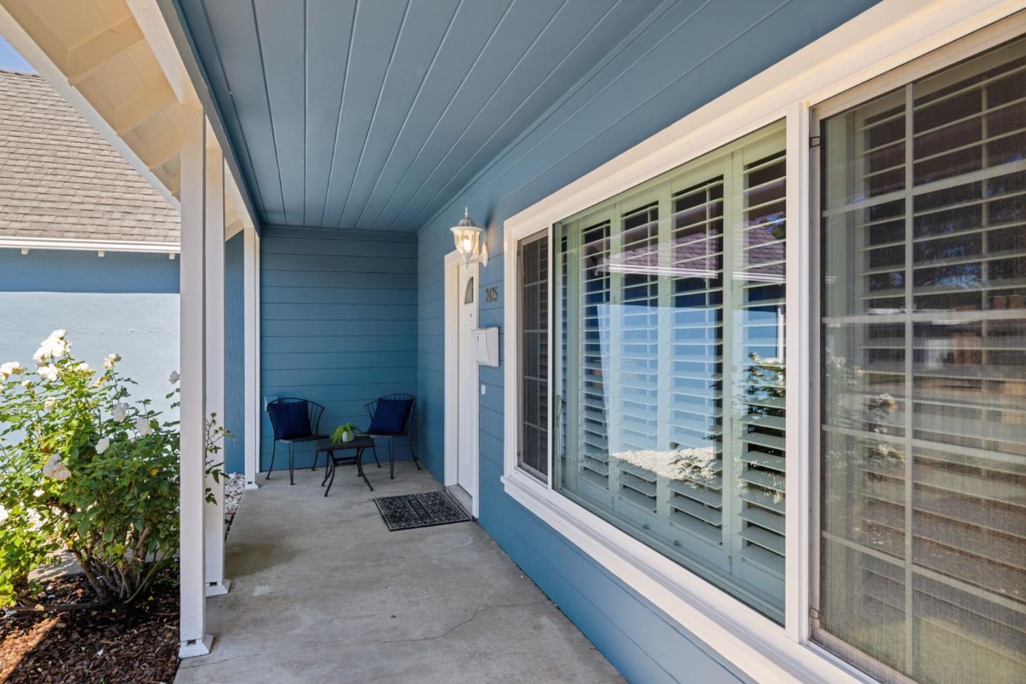 Detail Gallery Image 6 of 67 For 2425 Crestmoor Dr, San Bruno,  CA 94066 - 3 Beds | 2 Baths