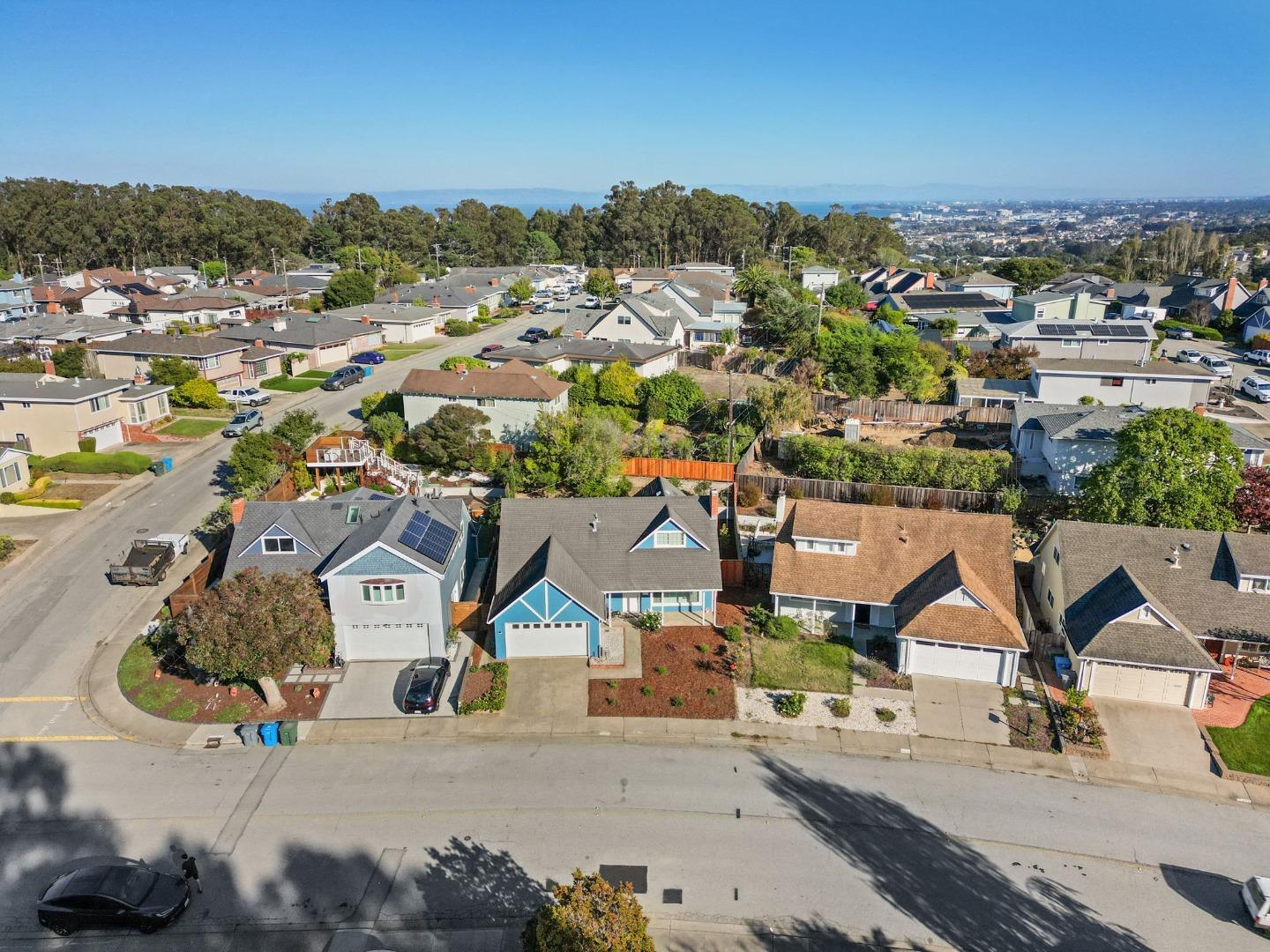 Detail Gallery Image 61 of 67 For 2425 Crestmoor Dr, San Bruno,  CA 94066 - 3 Beds | 2 Baths