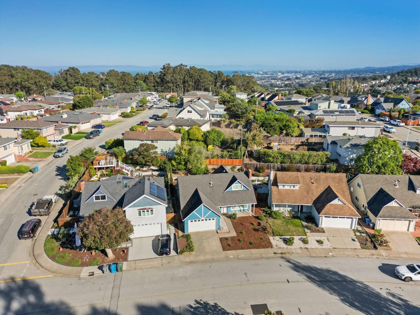 Detail Gallery Image 63 of 67 For 2425 Crestmoor Dr, San Bruno,  CA 94066 - 3 Beds | 2 Baths