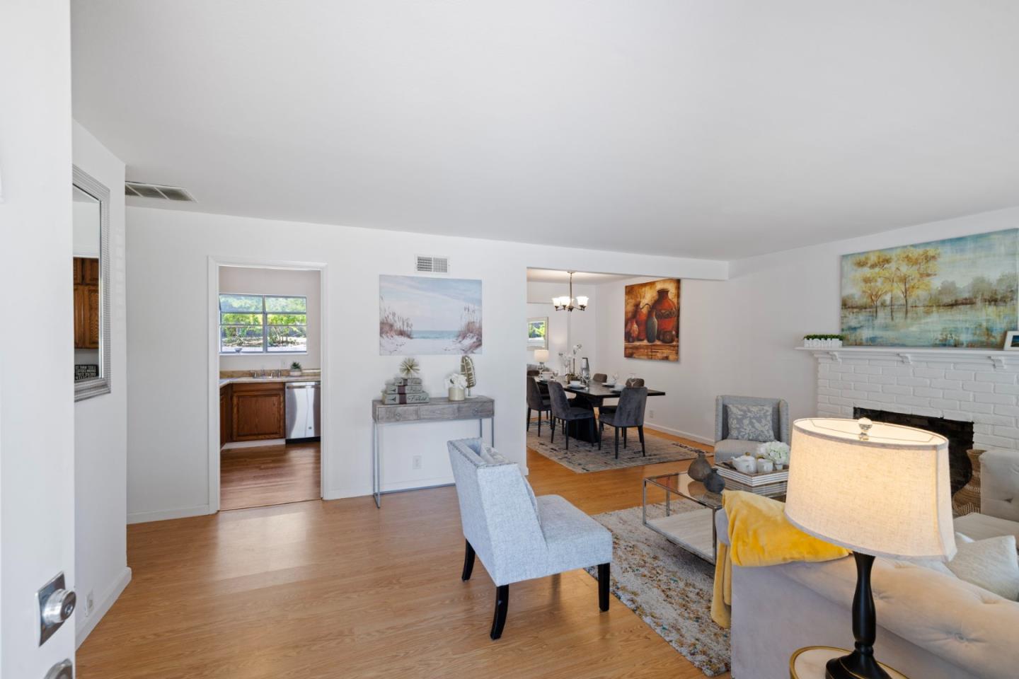 Detail Gallery Image 8 of 67 For 2425 Crestmoor Dr, San Bruno,  CA 94066 - 3 Beds | 2 Baths