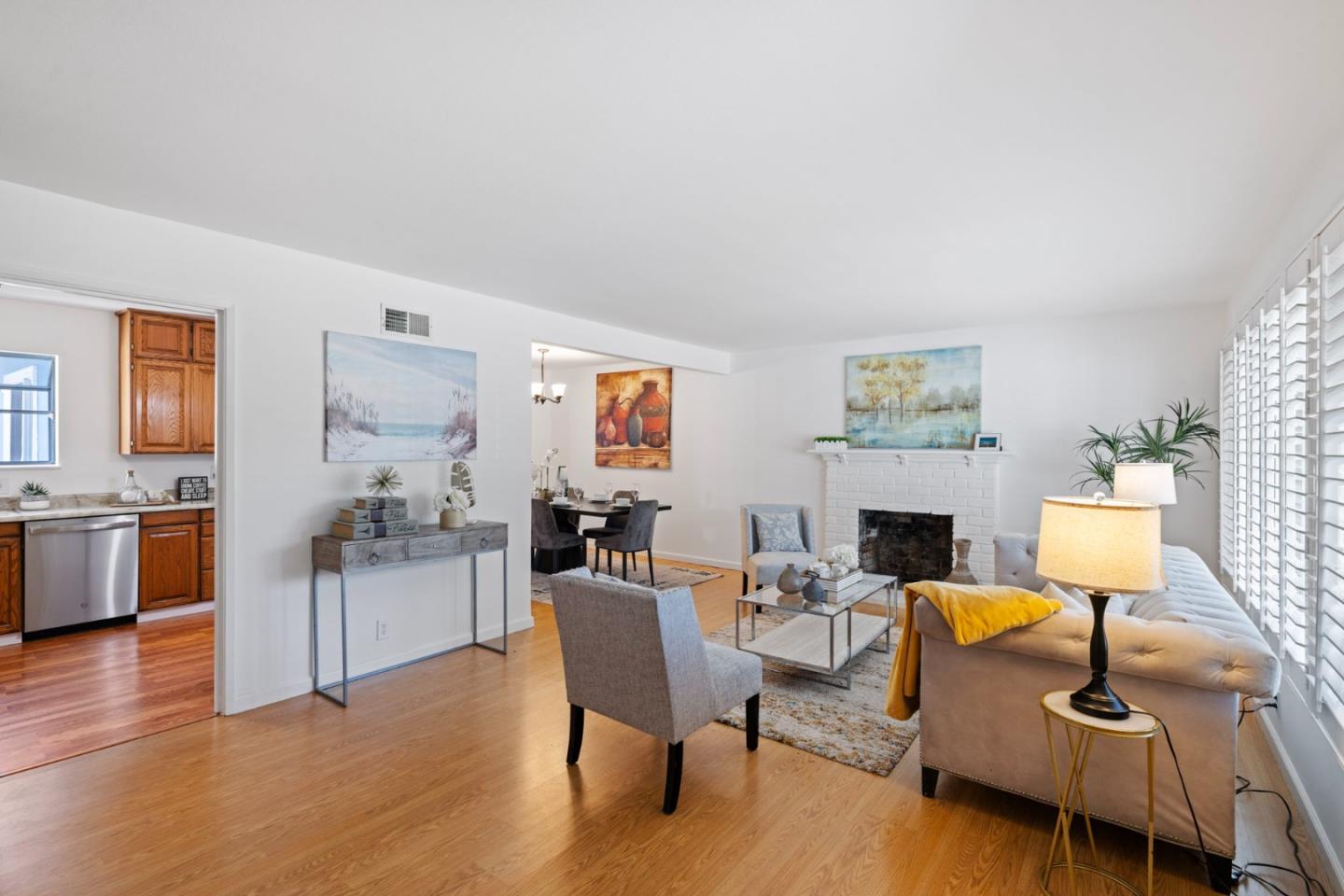 Detail Gallery Image 9 of 67 For 2425 Crestmoor Dr, San Bruno,  CA 94066 - 3 Beds | 2 Baths