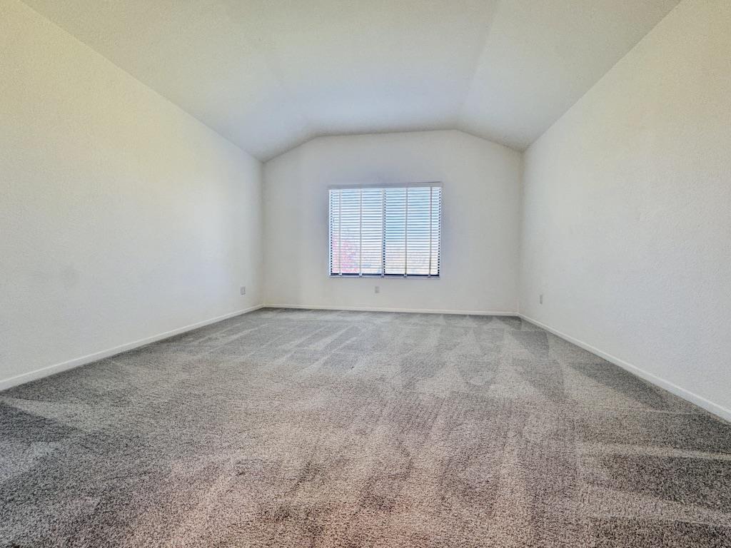 Detail Gallery Image 17 of 25 For 808 Duffin Dr, Hollister,  CA 95023 - 2 Beds | 2/1 Baths