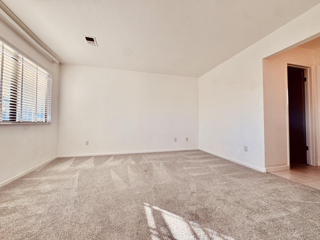 Detail Gallery Image 19 of 25 For 808 Duffin Dr, Hollister,  CA 95023 - 2 Beds | 2/1 Baths