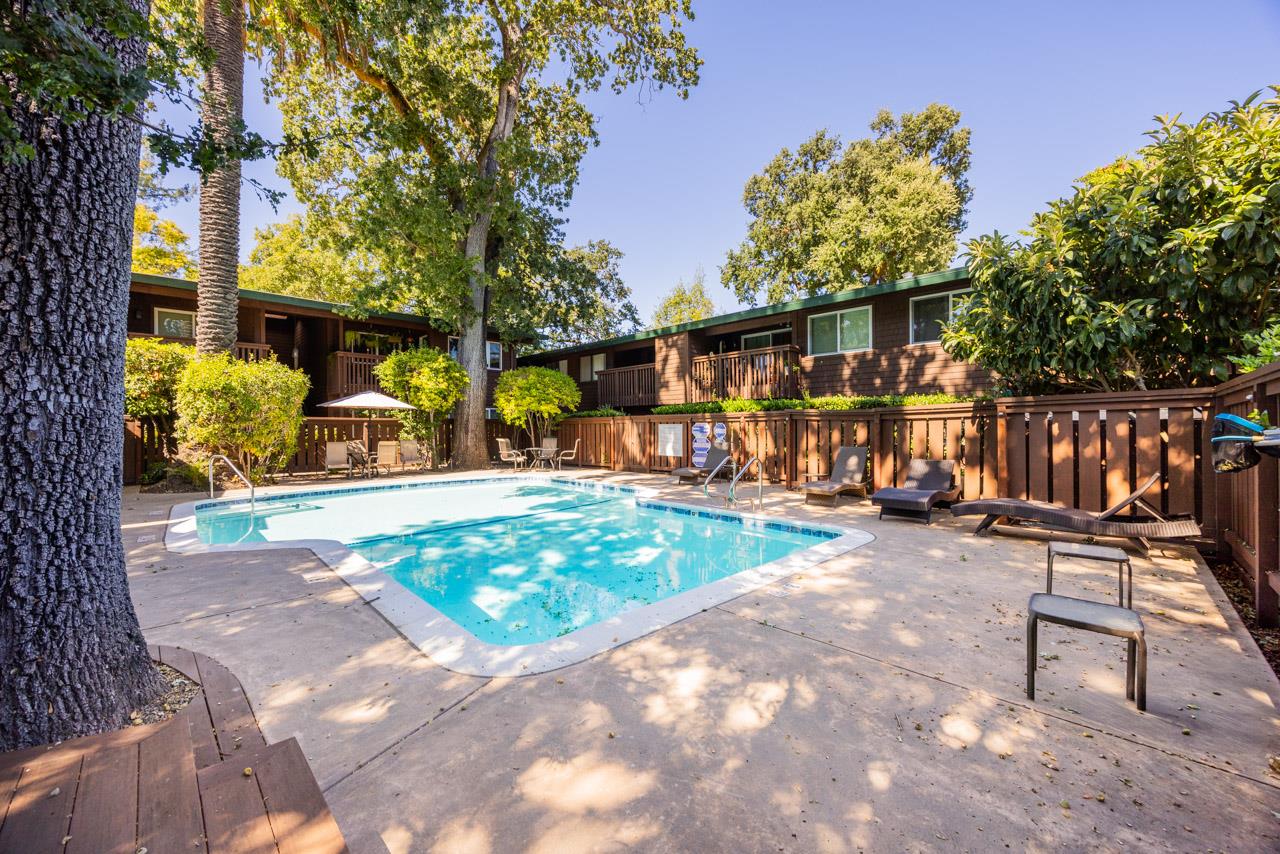 Detail Gallery Image 15 of 17 For 84 Madrone Ave #20,  San Anselmo,  CA 94960 - 1 Beds | 1 Baths