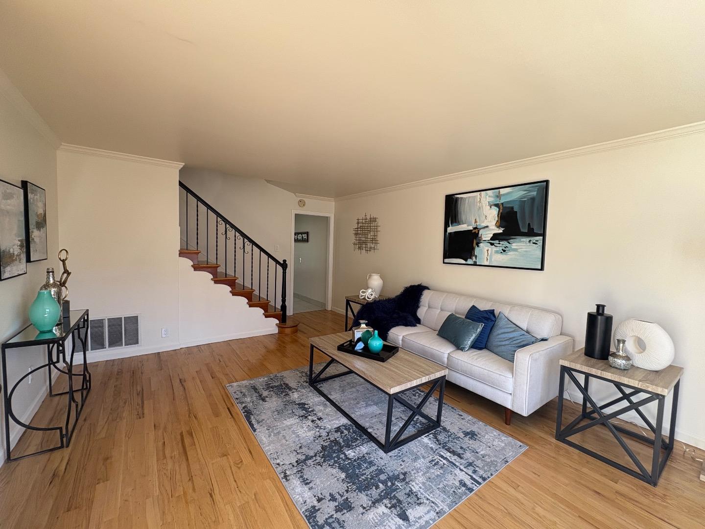 Detail Gallery Image 19 of 22 For 261 Wyandotte Ave, Daly City,  CA 94014 - 4 Beds | 2 Baths