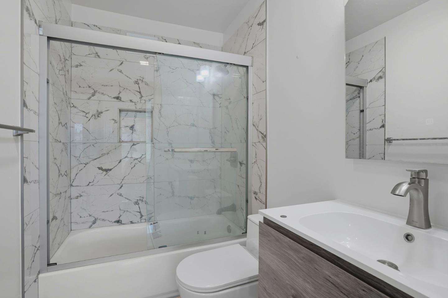 Detail Gallery Image 22 of 31 For 5068 Calwa Ct, San Jose,  CA 95111 - 4 Beds | 3 Baths