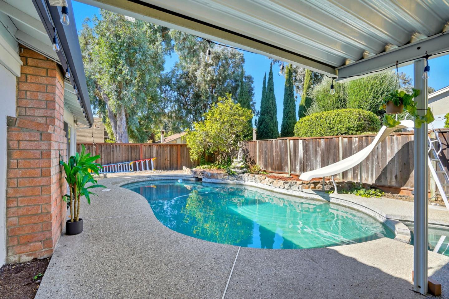 Detail Gallery Image 26 of 31 For 5068 Calwa Ct, San Jose,  CA 95111 - 4 Beds | 3 Baths