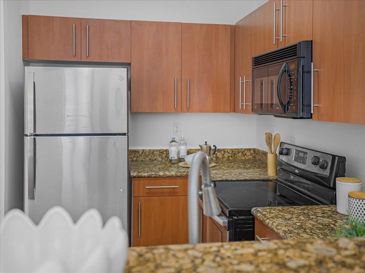 Detail Gallery Image 7 of 18 For 1060 S 3rd St #216,  San Jose,  CA 95112 - 1 Beds | 1 Baths